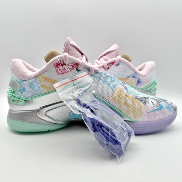 Nike Monopoly LeBron XXII 22 QS Currency Athletic Shoes Mens 9 White Pink NIB main image 9